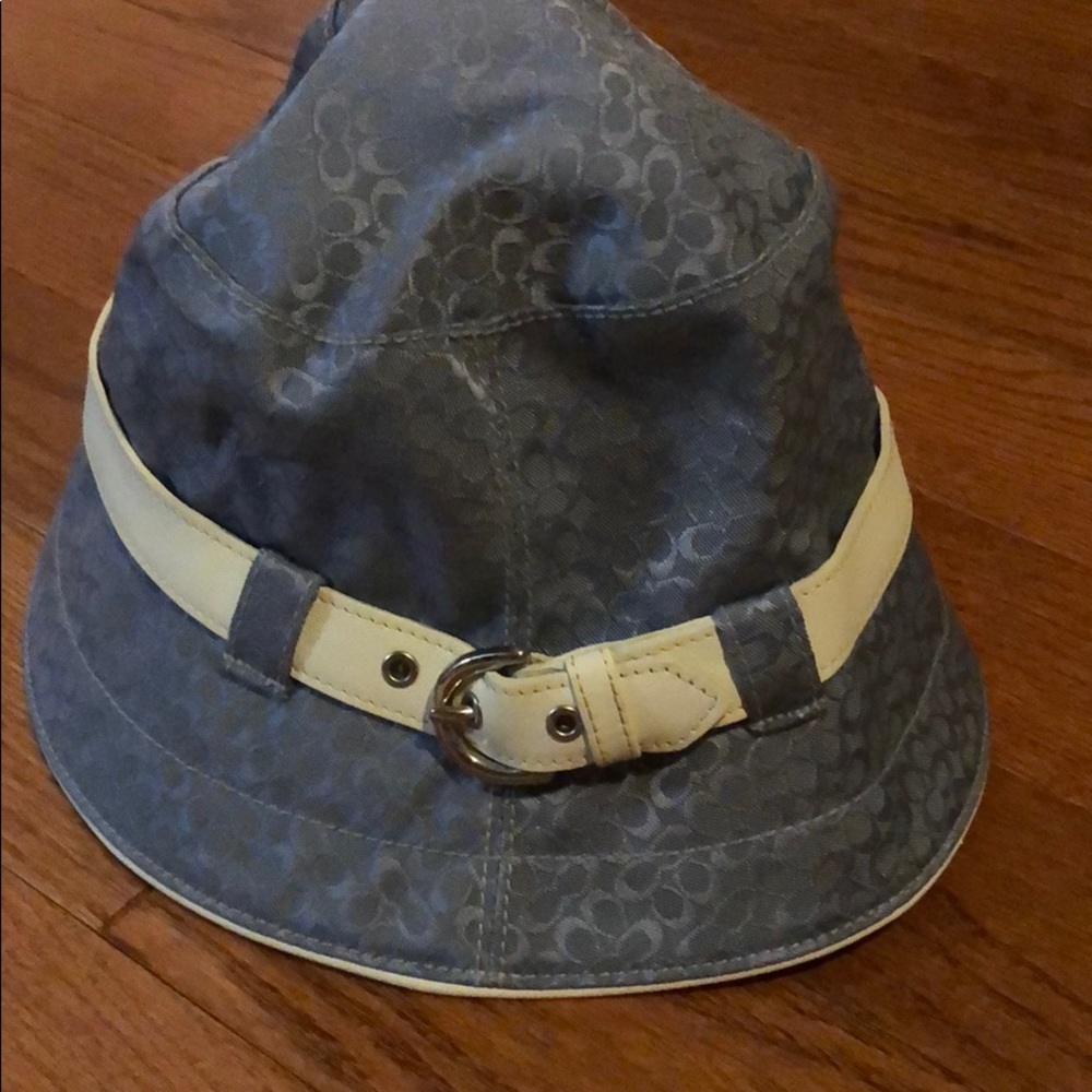 Coach hat